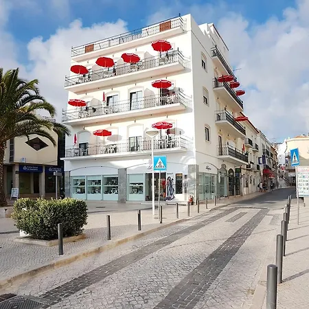 Hotel apartamentowy Solar Dos Carvalhos - De Turismo 3*